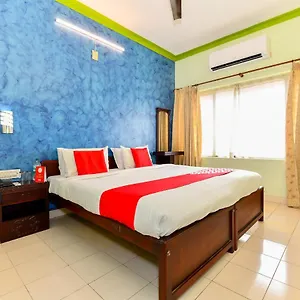 Oyo Flagship 9560 Bellwether 3* Kochi